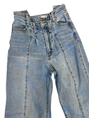 SO Juniors High-Rise Wide-Leg Jeans - Front Seam Raw Hem - Light Wash Size 0/24